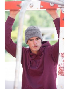 Bonnet tricoté avec fil...