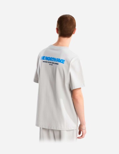 T-shirt graphique décontracté à poche Explore Fonts pour homme The North Face