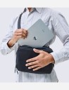 Form Crossbody Xoopar